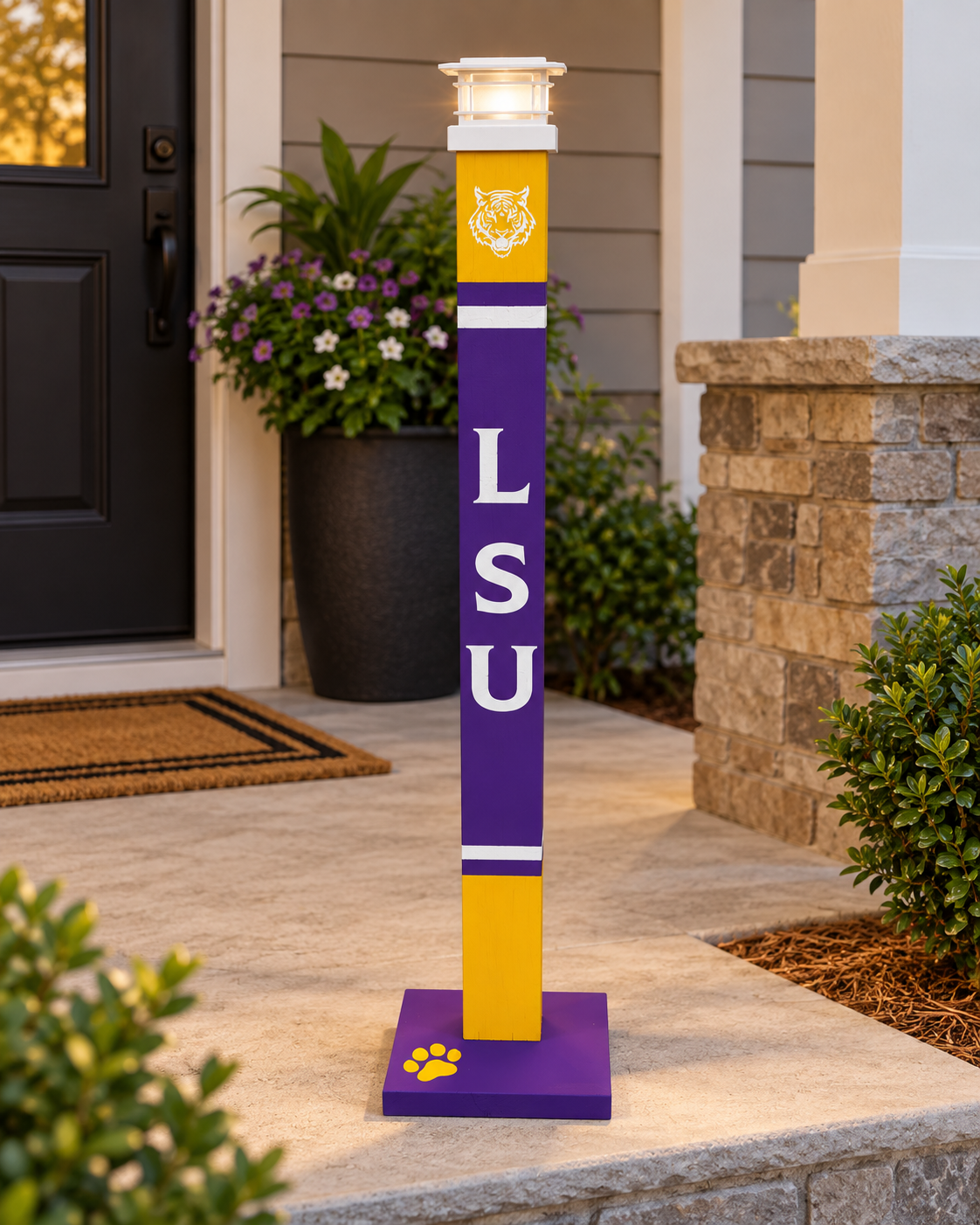 Rep Your Team “LSU” Solar Light Post